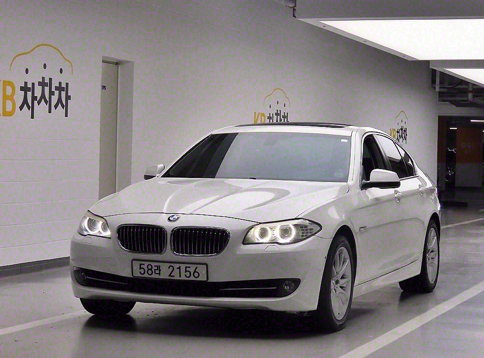 BMW 5시리즈 528i 사진 2