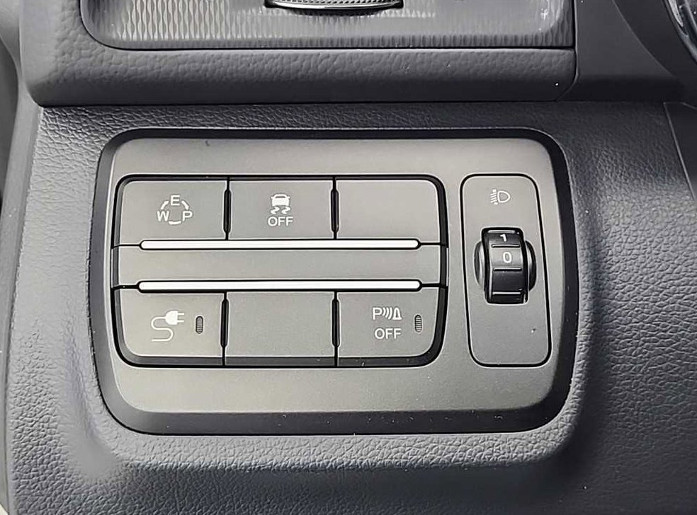 KG모빌리티(쌍용)  티볼리 2WD 가솔린 1.6 RX 사진 18