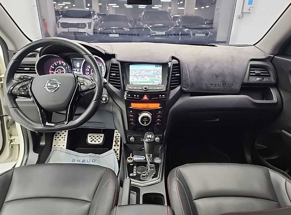 KG모빌리티(쌍용)  티볼리 2WD 가솔린 1.6 RX 사진 7