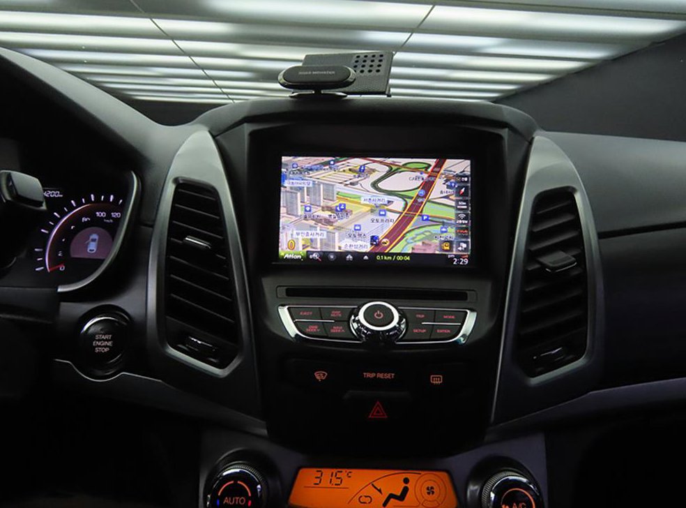 KG모빌리티(쌍용)  코란도 2WD 2.0 RX 사진 13