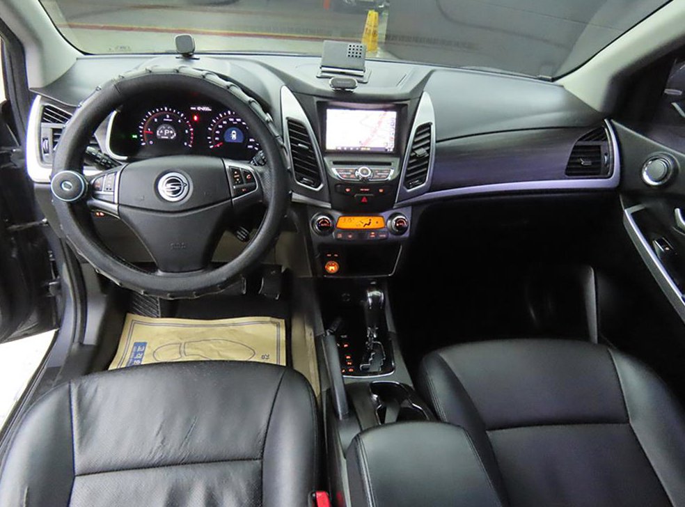 KG모빌리티(쌍용)  코란도 2WD 2.0 RX 사진 7