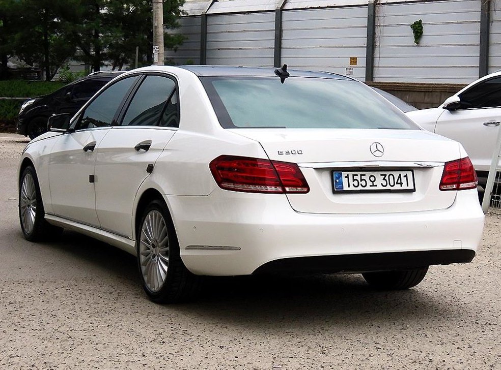 벤츠 E 클래스 E300 엘레강스 사진 3
