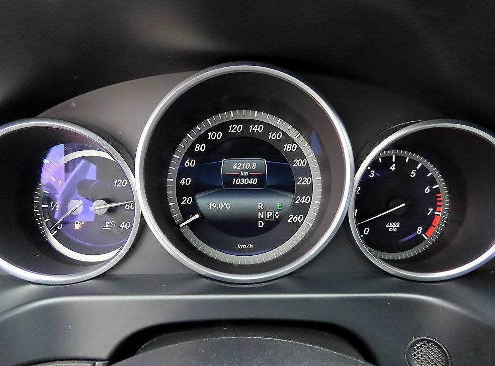 벤츠 E 클래스 E300 엘레강스 사진 9
