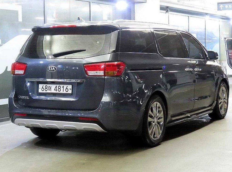 기아 카니발 디젤 9인승 프레스티지 사진 4