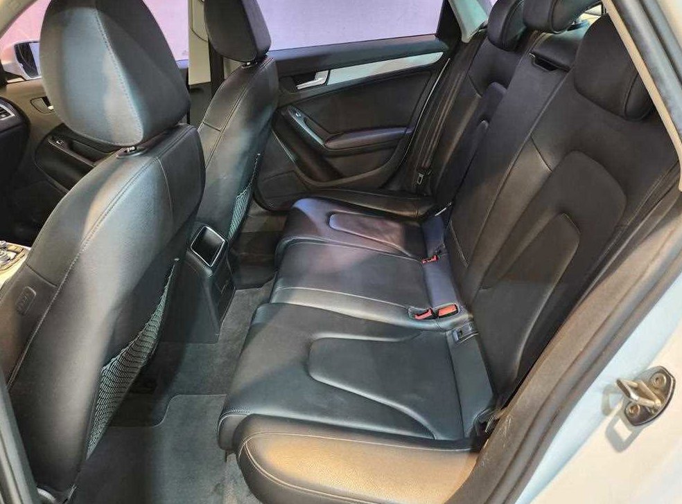 아우디 A4 35 TDI 콰트로 사진 10