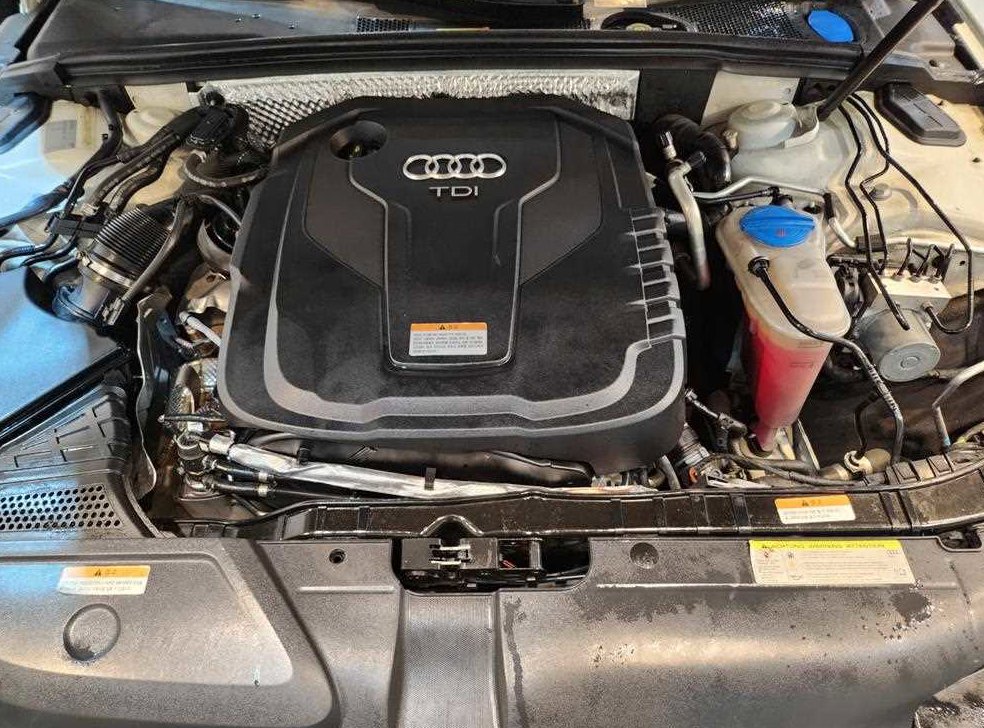 아우디 A4 35 TDI 콰트로 사진 18