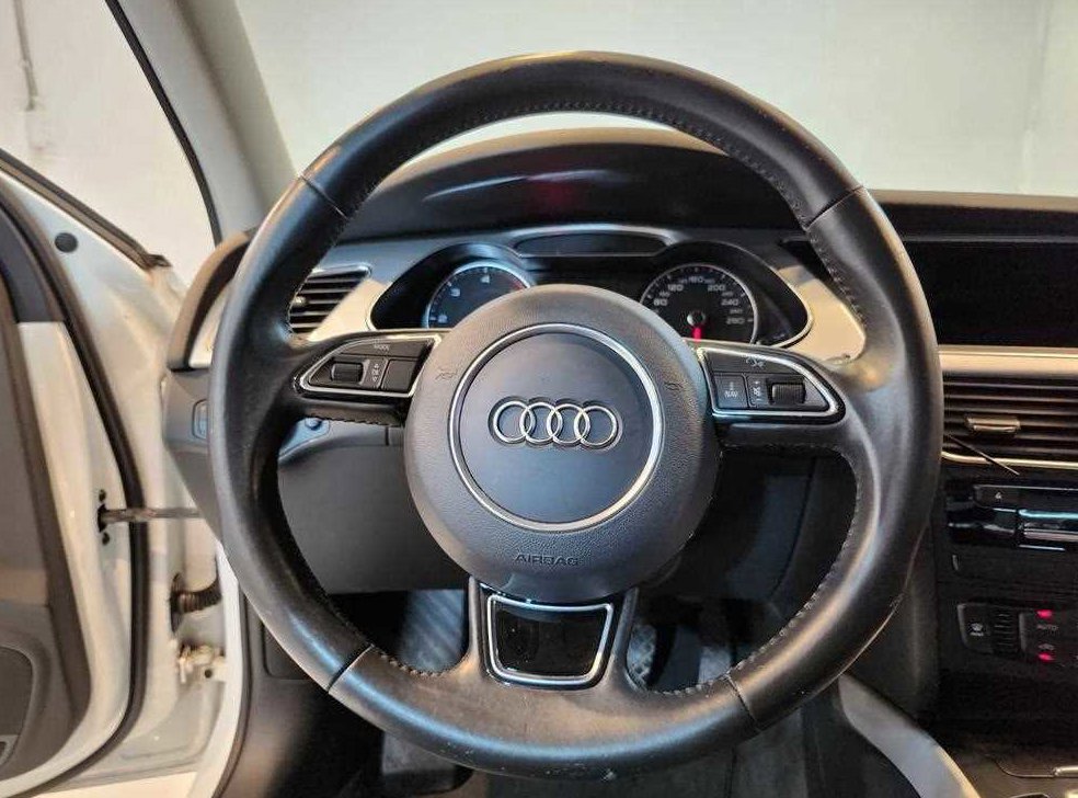 아우디 A4 35 TDI 콰트로 사진 7