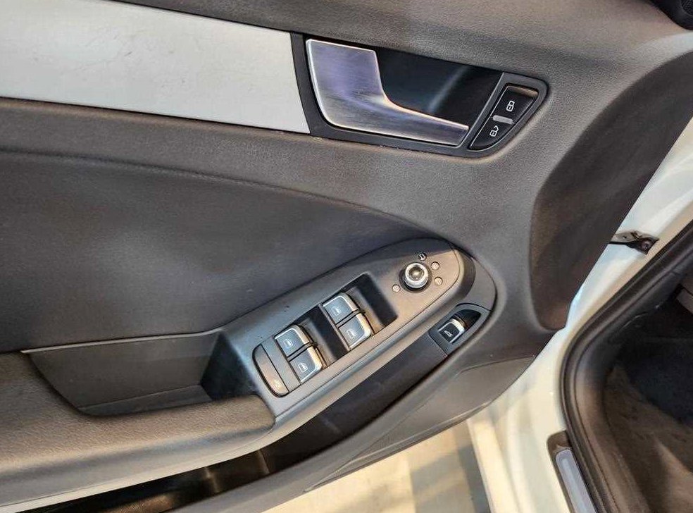 아우디 A4 35 TDI 콰트로 사진 9