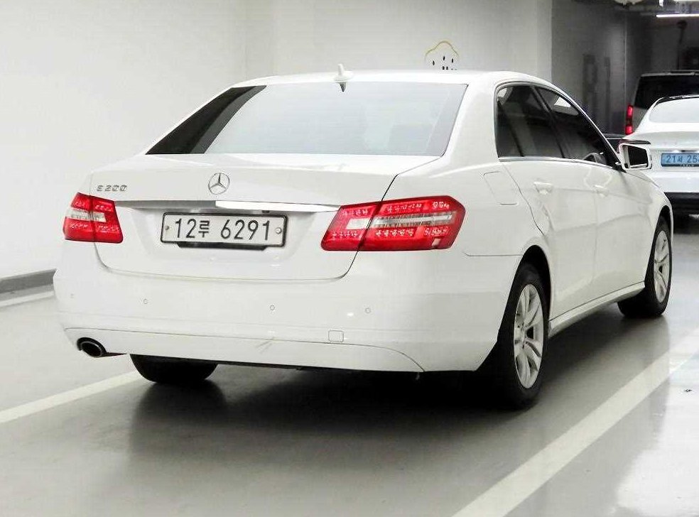 벤츠 E 클래스 E200 CGI 사진 4