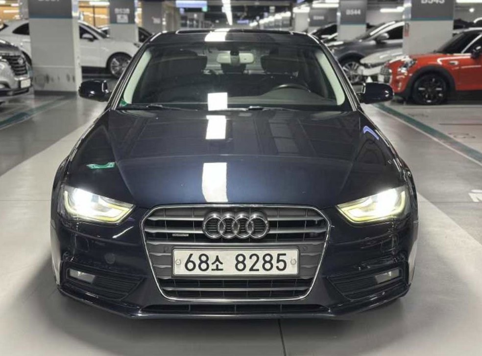 아우디 A4 2.0 TFSI 콰트로