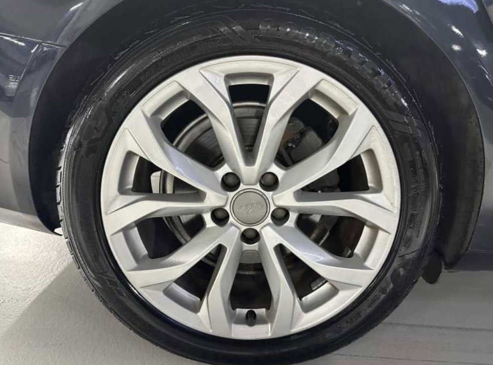 아우디 A4 2.0 TFSI 콰트로 사진 20