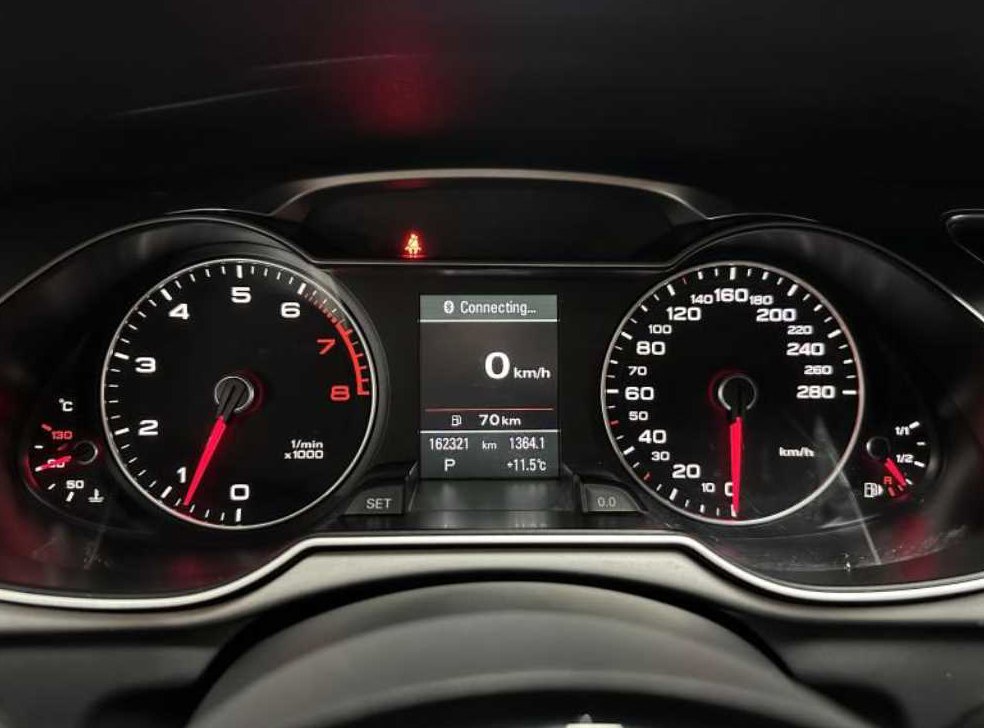 아우디 A4 2.0 TFSI 콰트로 사진 6