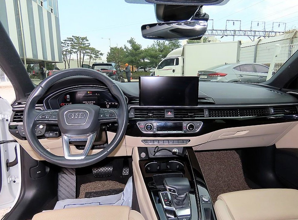 아우디 A4 40 TFSI 프리미엄 사진 7