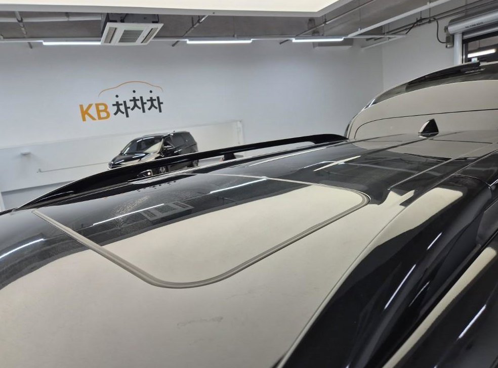 KG모빌리티(쌍용)  렉스턴 디젤 2.2 4WD 더 블랙 사진 12