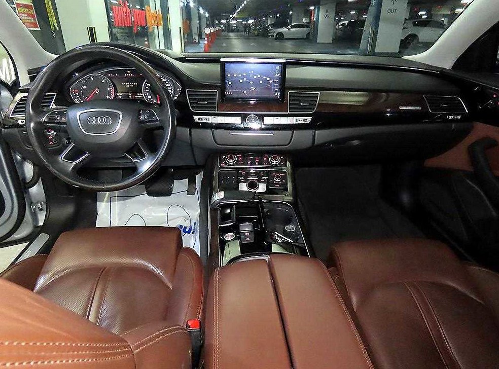 아우디 A8 50 TDI 콰트로 LWB 사진 10