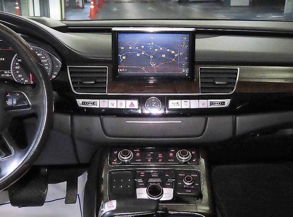 아우디 A8 50 TDI 콰트로 LWB 사진 11