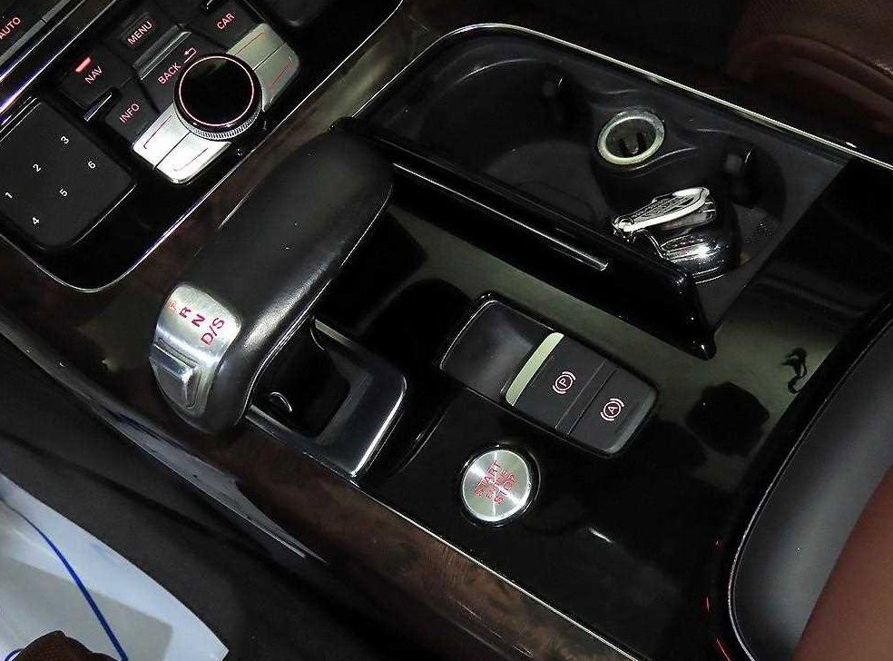 아우디 A8 50 TDI 콰트로 LWB 사진 12