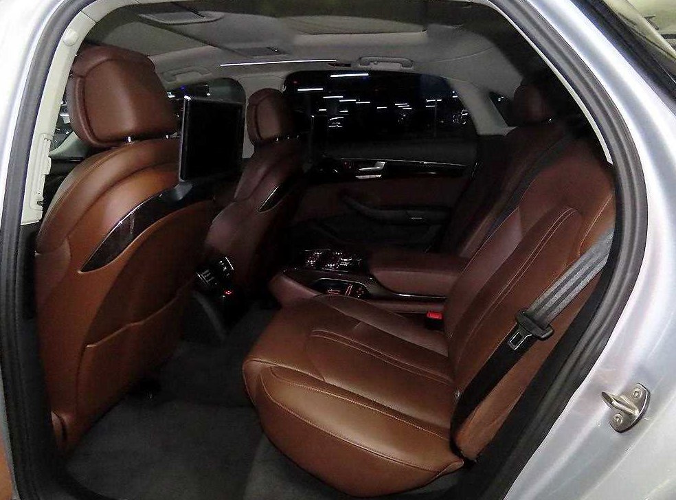 아우디 A8 50 TDI 콰트로 LWB 사진 7
