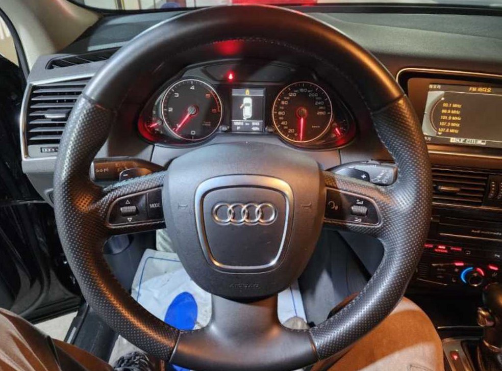 아우디 Q5 2.0 TDI 콰트로 다이나믹 사진 13