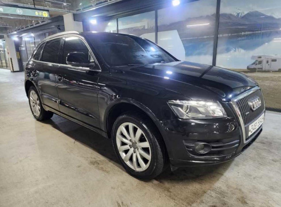아우디 Q5 2.0 TDI 콰트로 다이나믹 사진 2