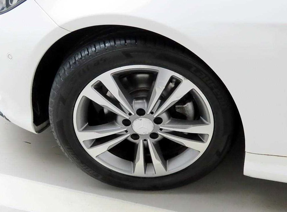 벤츠 E 클래스 E200 쿠페 사진 19