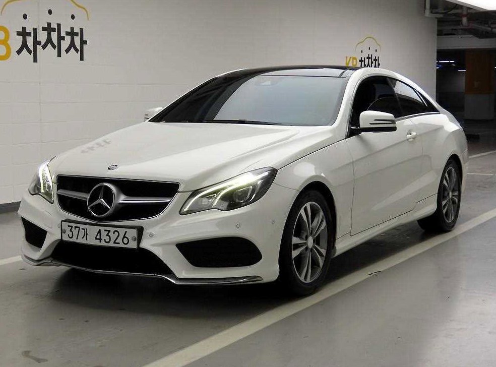 벤츠 E 클래스 E200 쿠페 사진 2