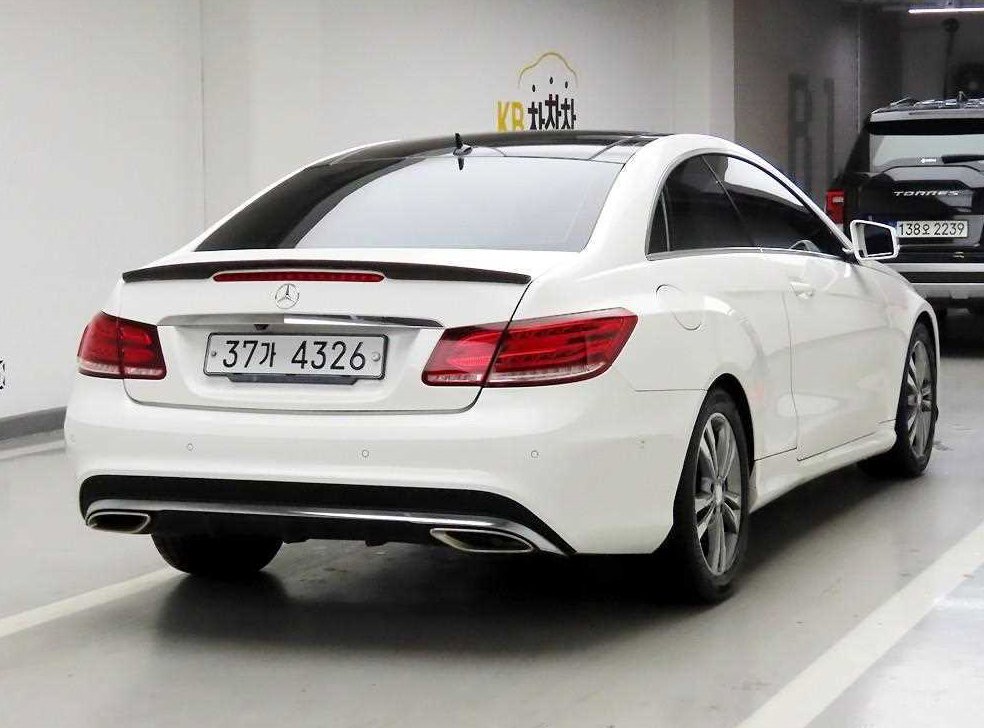 벤츠 E 클래스 E200 쿠페 사진 4