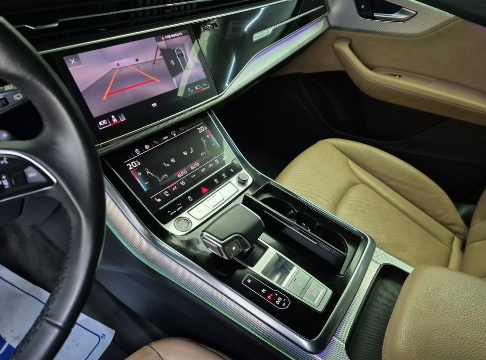 아우디 Q8 45 TDI 콰트로 프리미엄 사진 10