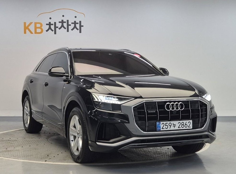 아우디 Q8 45 TDI 콰트로 프리미엄 사진 4