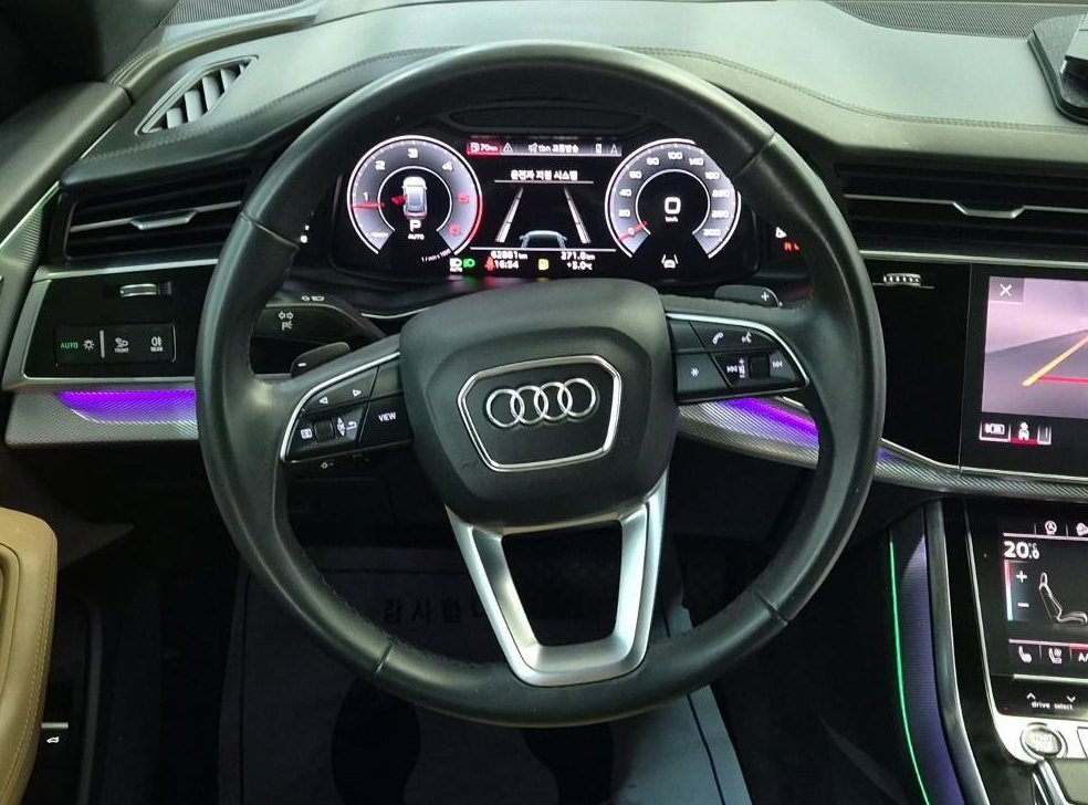 아우디 Q8 45 TDI 콰트로 프리미엄 사진 9