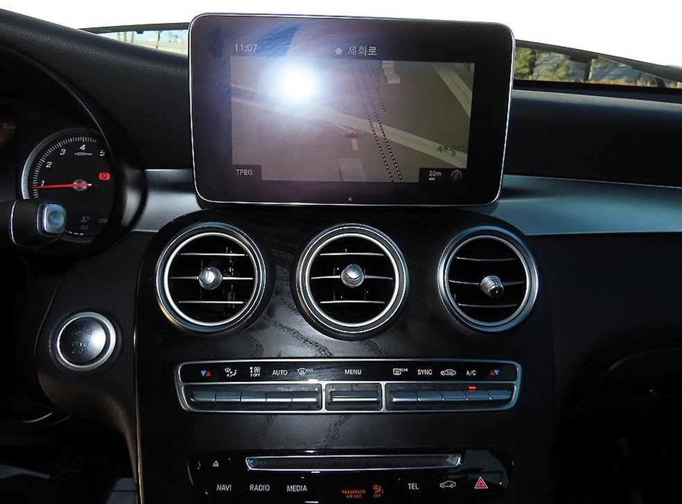벤츠 GLC 클래스 GLC 300 4MATIC 쿠페 사진 13