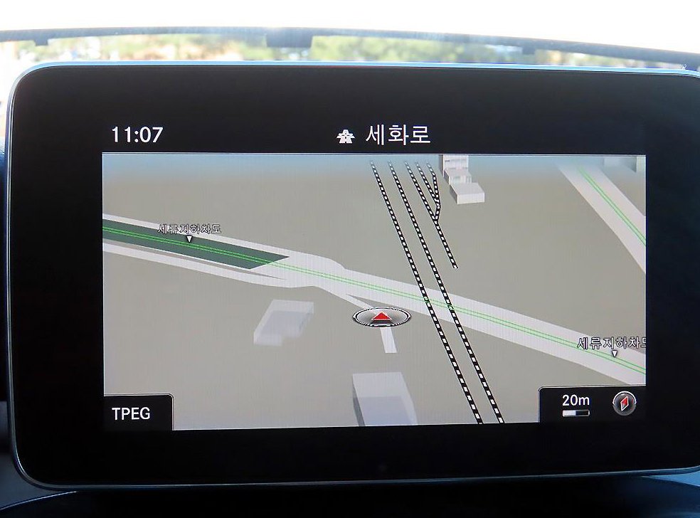 벤츠 GLC 클래스 GLC 300 4MATIC 쿠페 사진 14