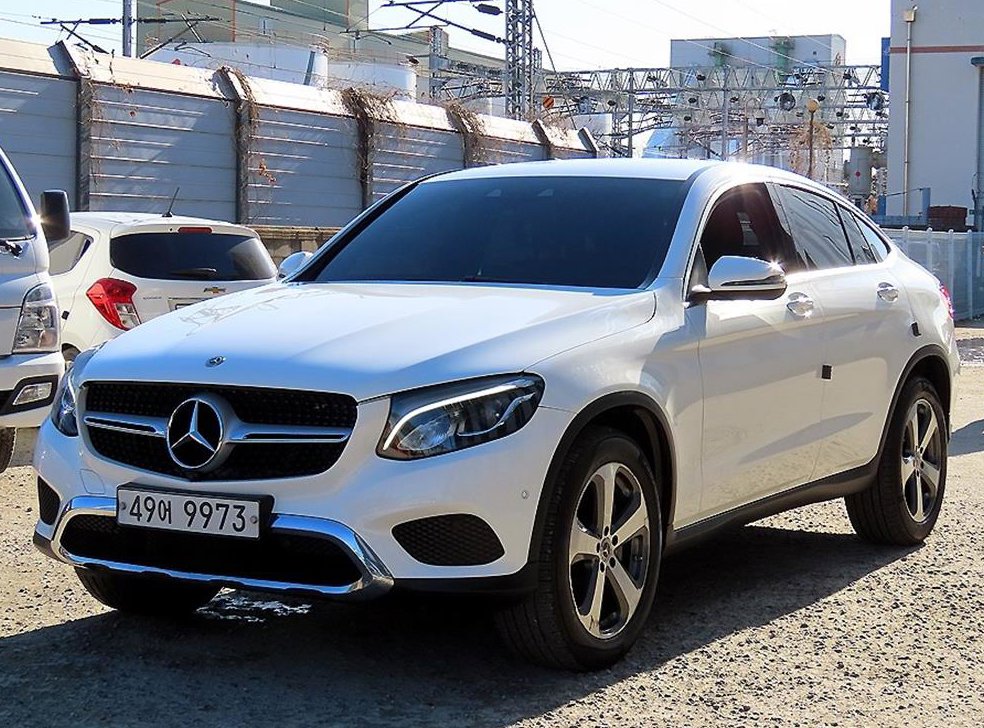 벤츠 GLC 클래스 GLC 300 4MATIC 쿠페 사진 2