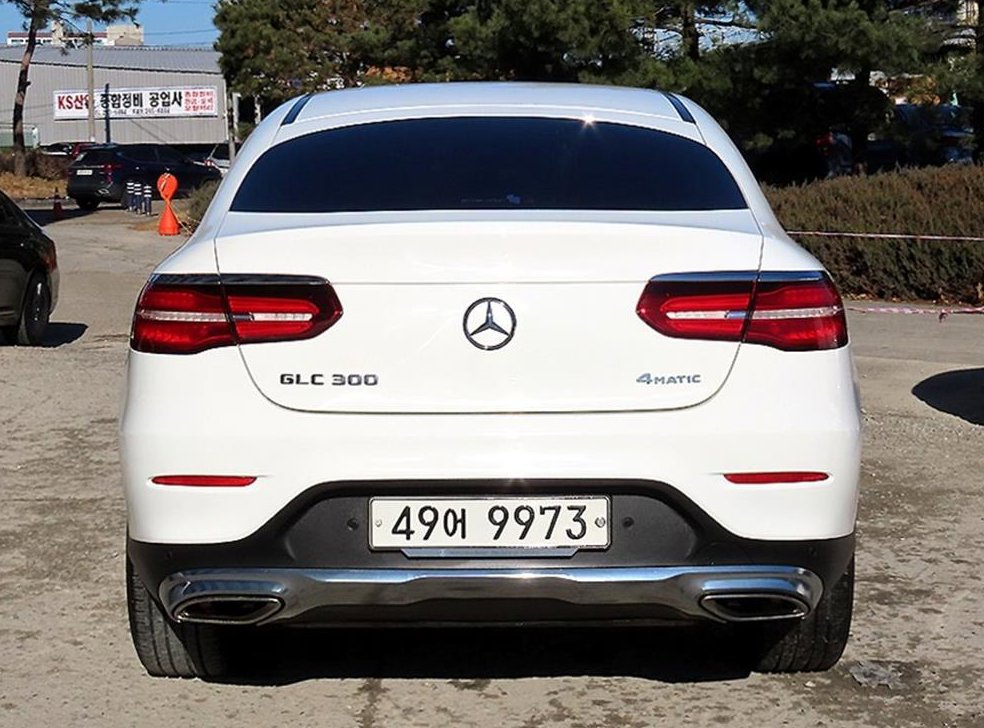 벤츠 GLC 클래스 GLC 300 4MATIC 쿠페 사진 4