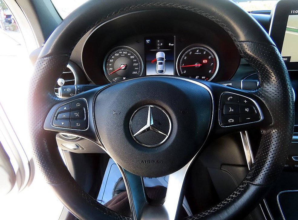 벤츠 GLC 클래스 GLC 300 4MATIC 쿠페 사진 8
