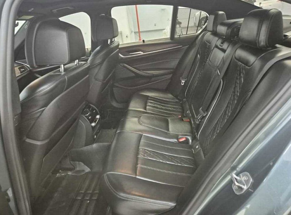 BMW 5시리즈 520d xDrive M 스포츠 플러스 사진 12