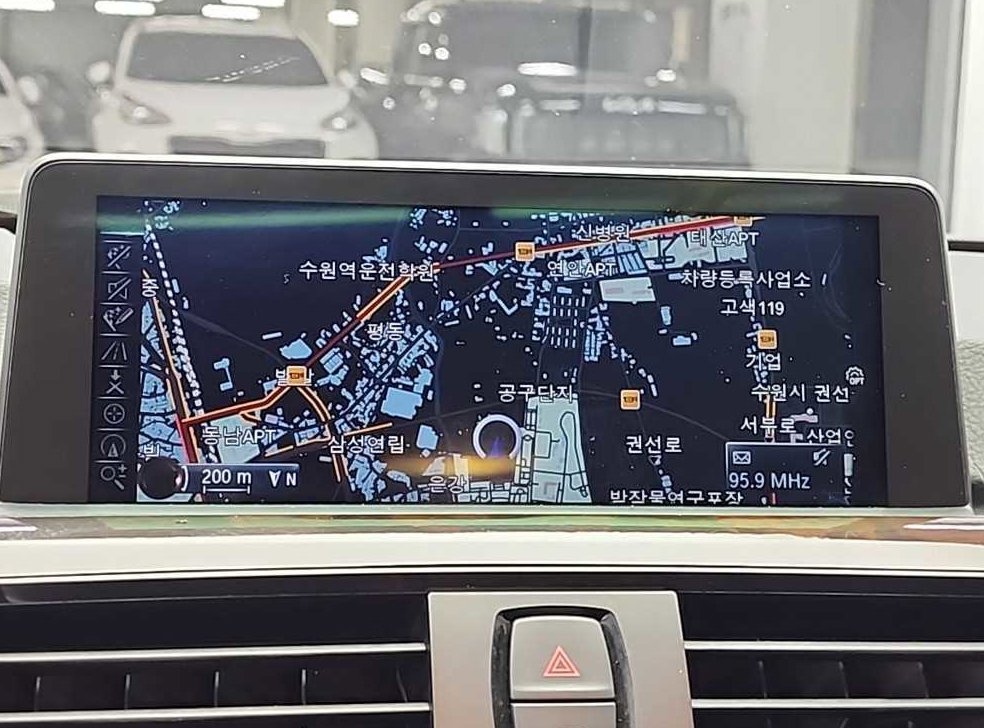 BMW 3시리즈 320d 사진 14