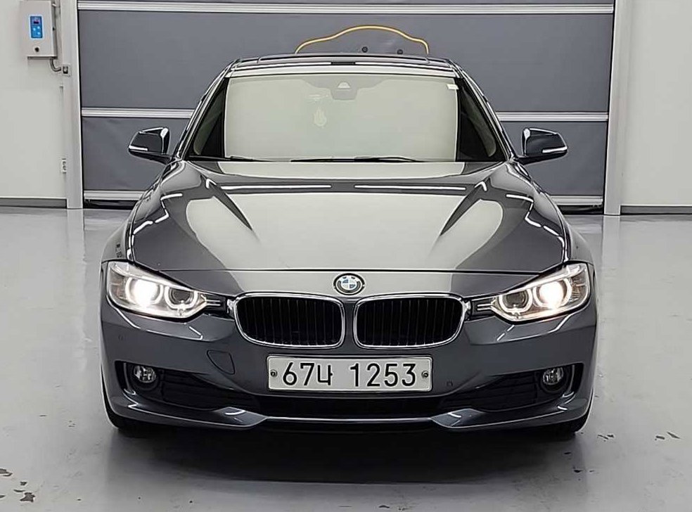 BMW 3시리즈 320d 사진 2