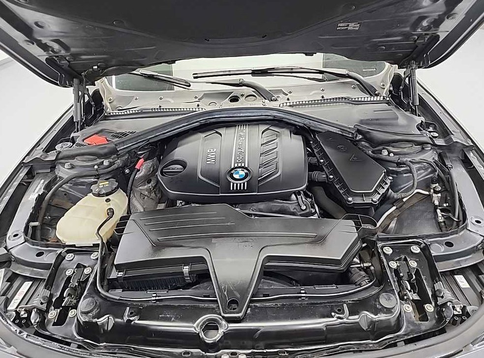 BMW 3시리즈 320d 사진 5