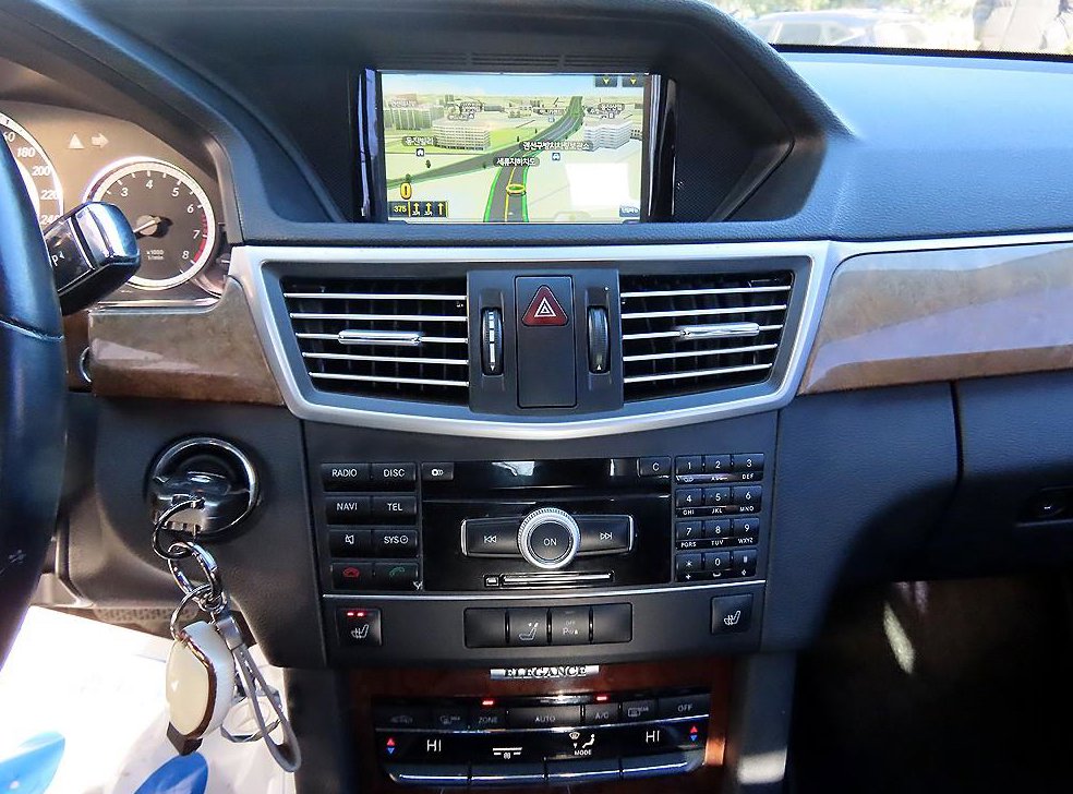 벤츠 E 클래스 E300 엘레강스 사진 13