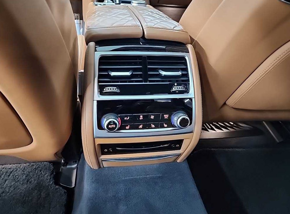 BMW 7시리즈 745Le sDrive M 스포츠 사진 13