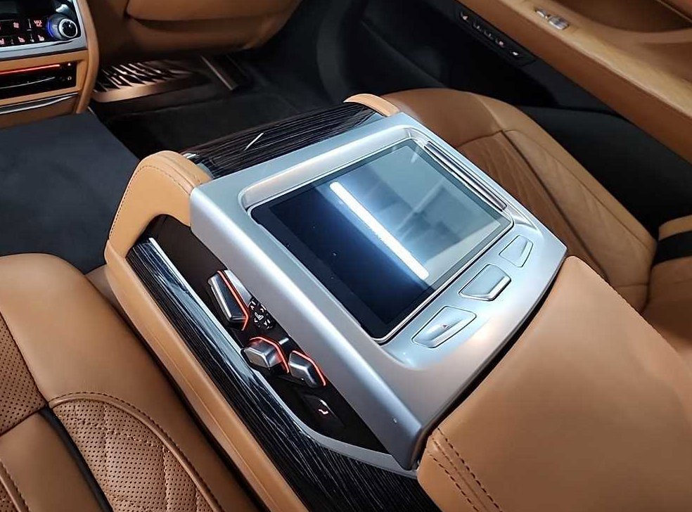 BMW 7시리즈 745Le sDrive M 스포츠 사진 14