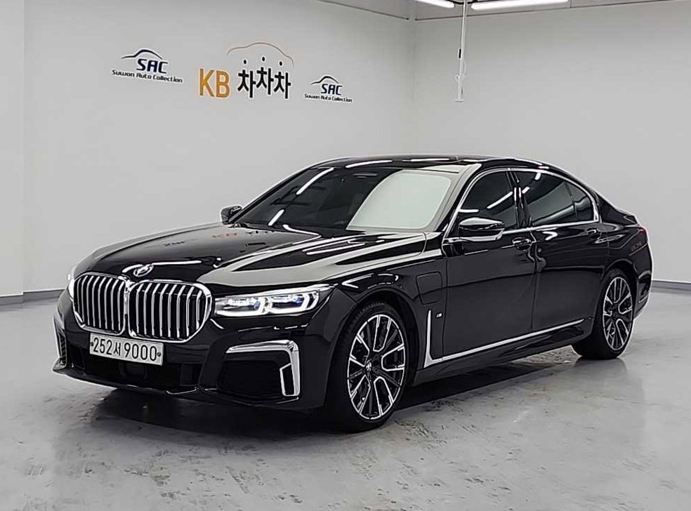 BMW 7시리즈 745Le sDrive M 스포츠 사진 2