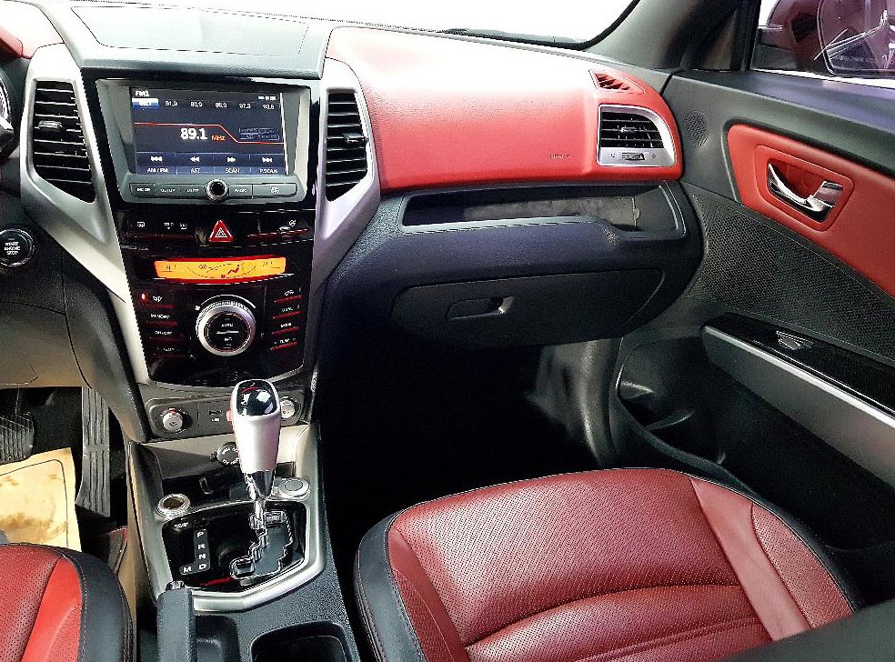 KG모빌리티(쌍용)  티볼리 가솔린 2WD 1.6 LX 사진 10