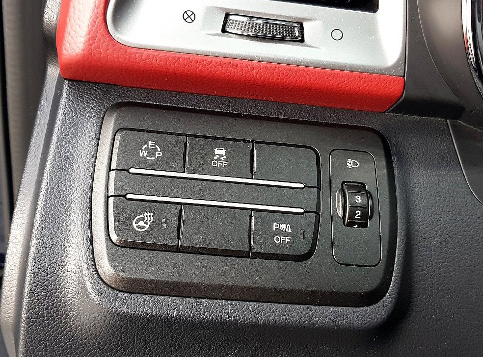 KG모빌리티(쌍용)  티볼리 가솔린 2WD 1.6 LX 사진 11