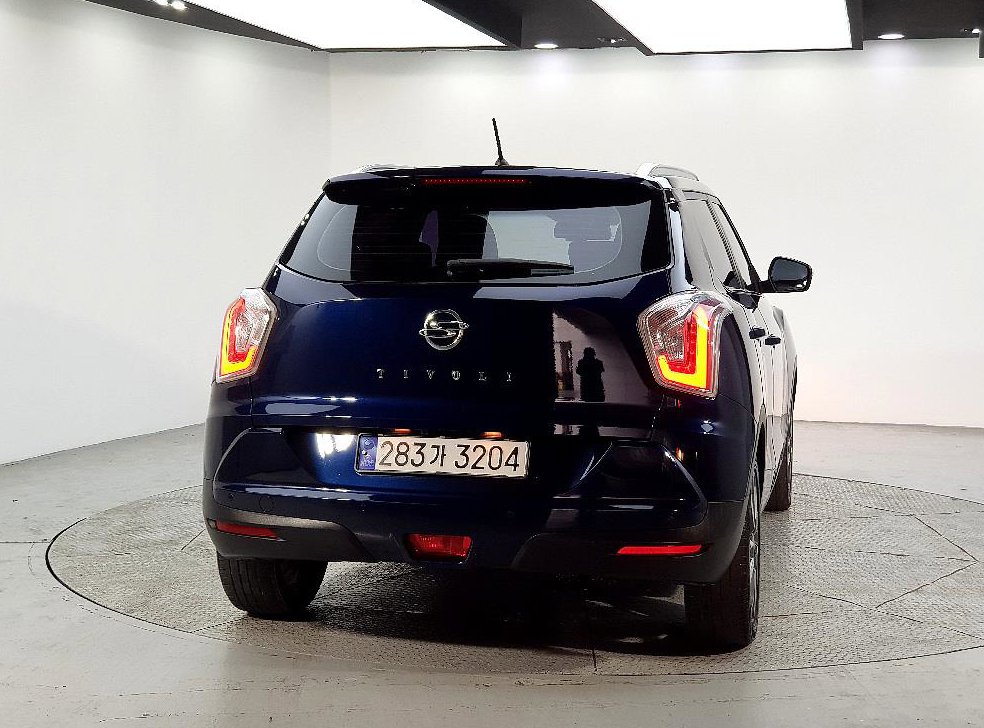 KG모빌리티(쌍용)  티볼리 가솔린 2WD 1.6 LX 사진 3
