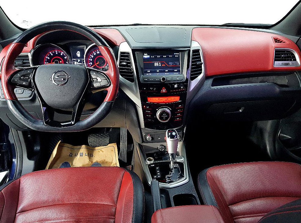 KG모빌리티(쌍용)  티볼리 가솔린 2WD 1.6 LX 사진 5