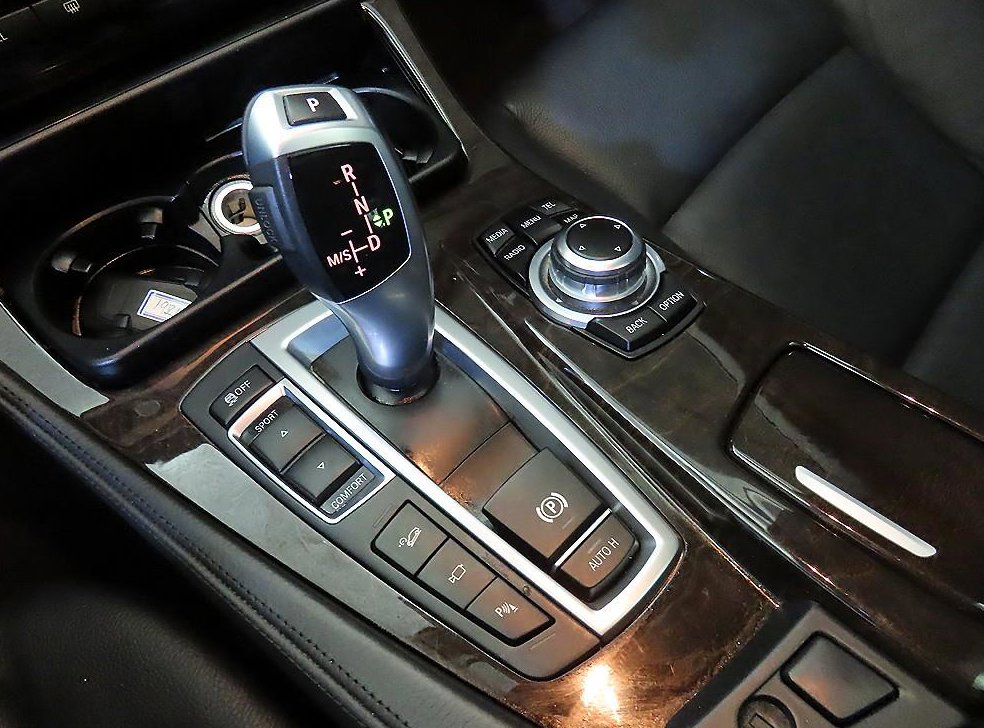 BMW 5시리즈 528i xDrive 사진 12