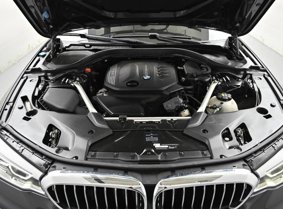 BMW 5시리즈 520d 럭셔리 플러스 사진 6