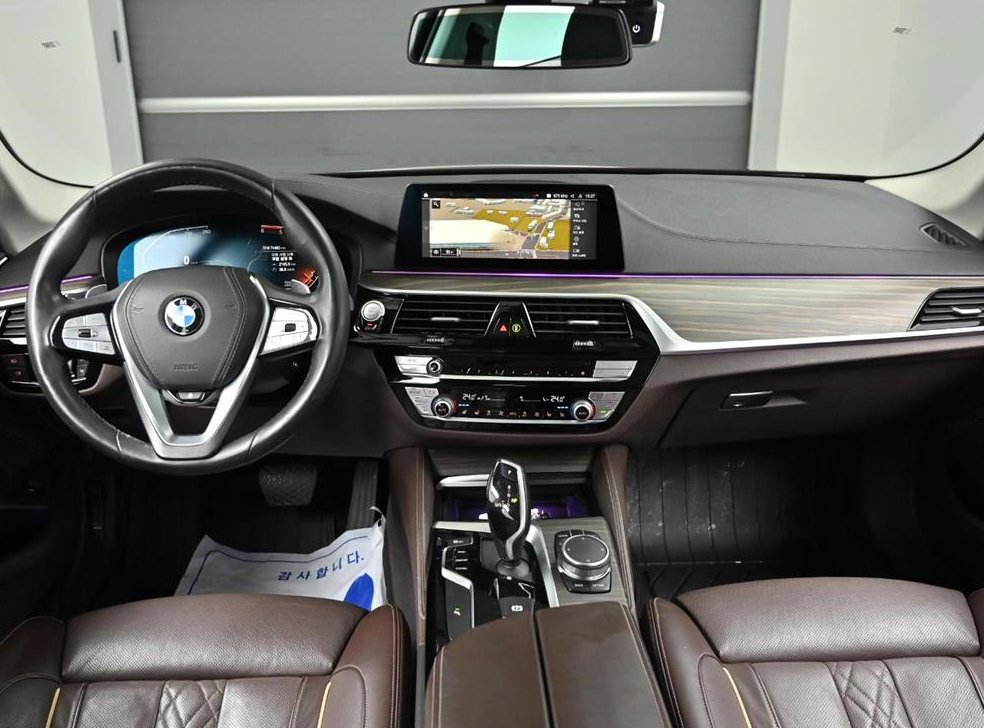 BMW 5시리즈 520d 럭셔리 플러스 사진 7